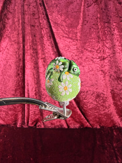 Vintage Christmas - Handblown Glass Clip On Ornament - Green Chameleon and Daisies - Patricia Breen - Poland