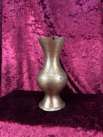 Vintage Brass Vase – Scalloped Rim Hand-Hammered Form