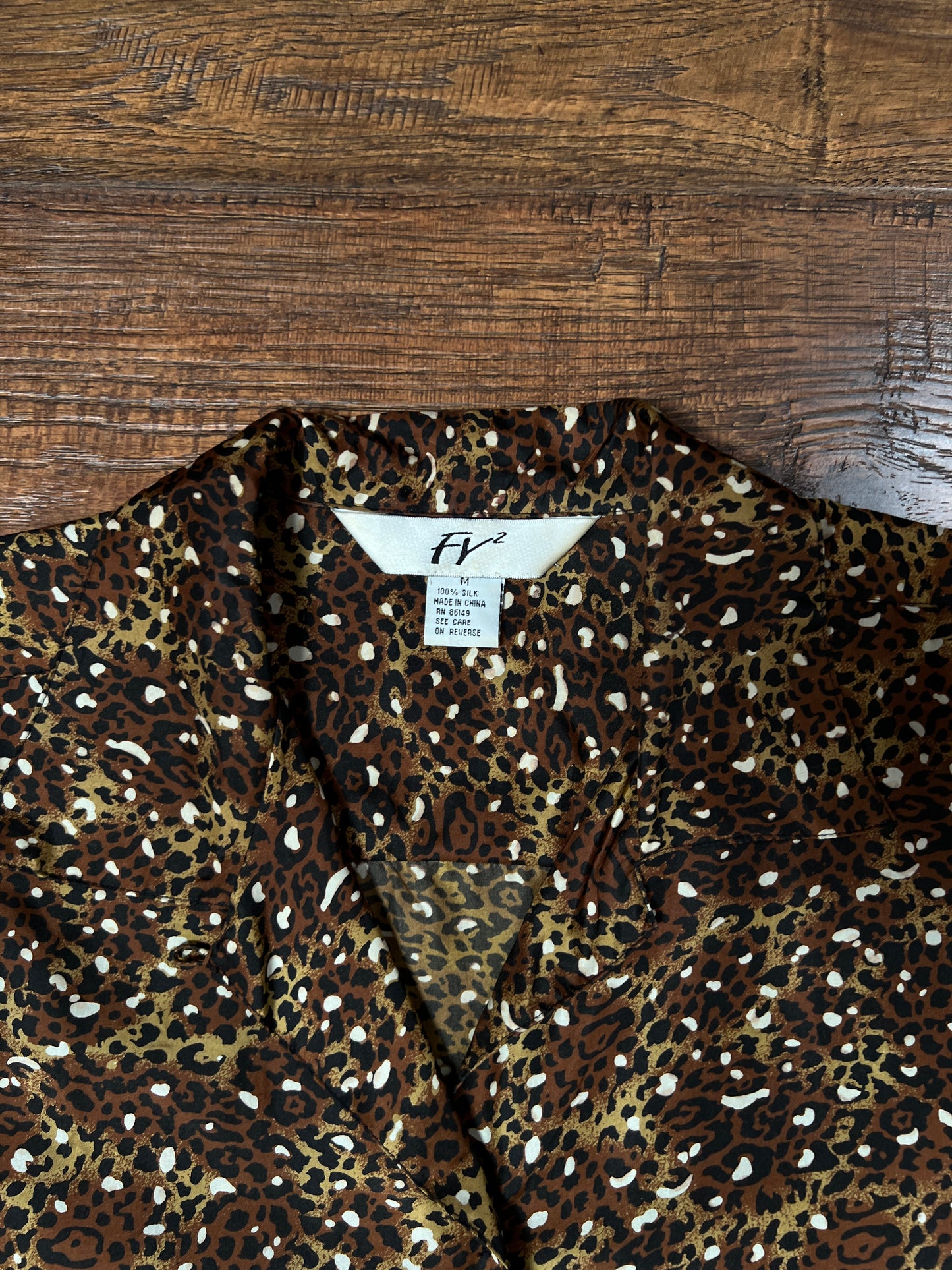 Vintage FY2 100% Silk Blouse - Brown Cheetah Animal Print Button Front - Size Medium