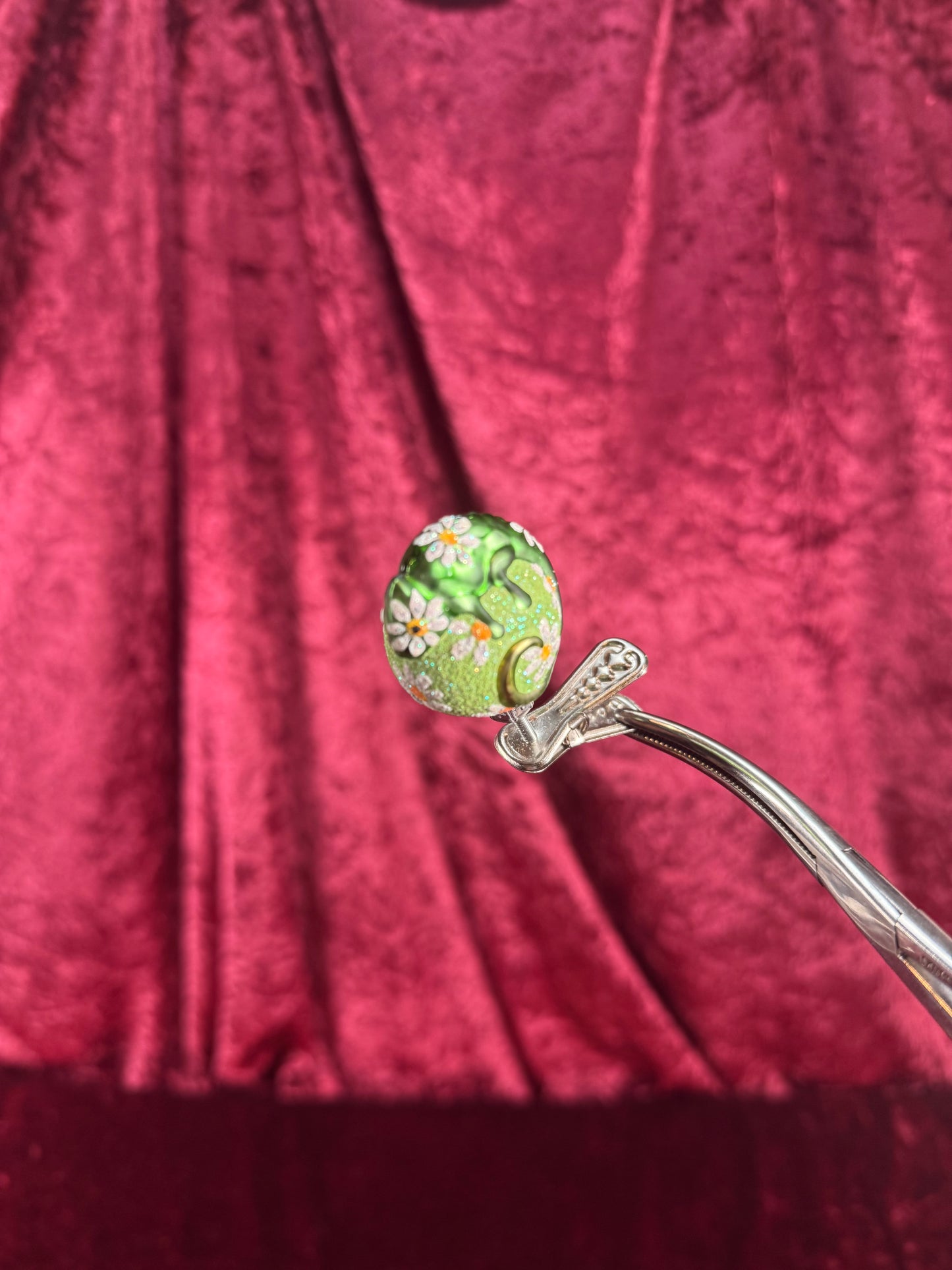 Vintage Christmas - Handblown Glass Clip On Ornament - Green Chameleon and Daisies - Patricia Breen - Poland
