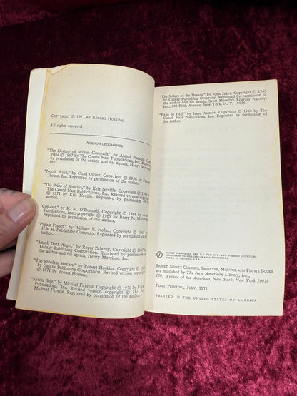Vintage Paperback Book - The Far-Out People: A Science Fiction Anthology - Robert Hoskins - 1971