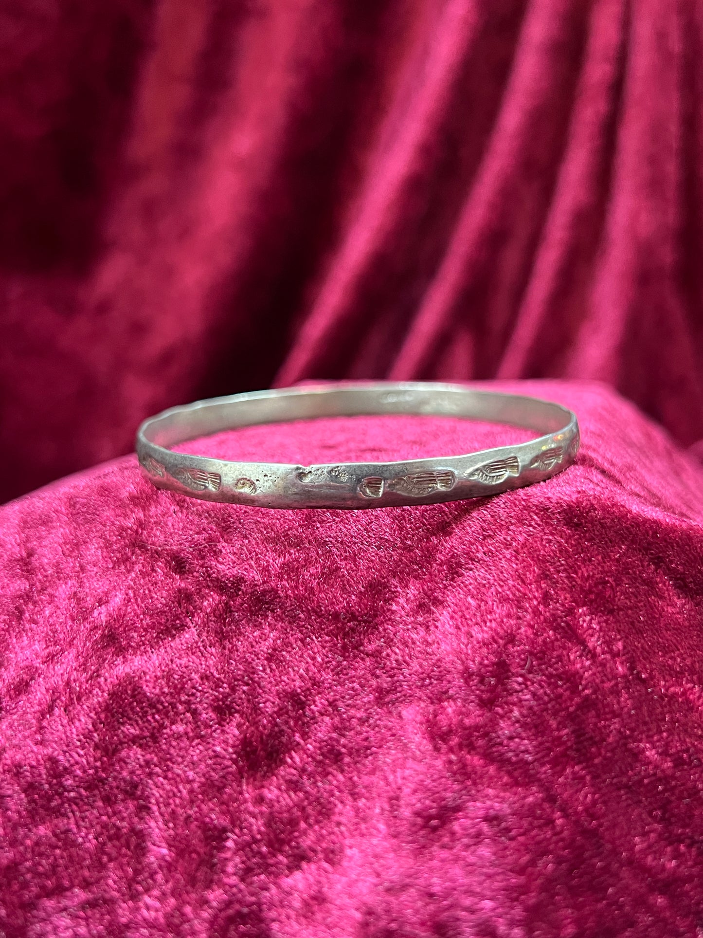 Vintage Jewelry - Bangle Bracelet - 925 Sterling Silver - Stamped Eagles - Mexico