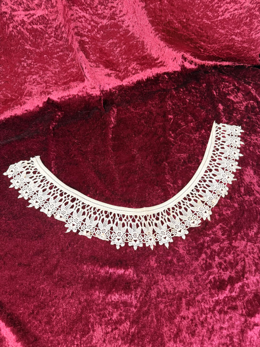 Vintage Lace Collar – Floral Openwork Peter Pan Style