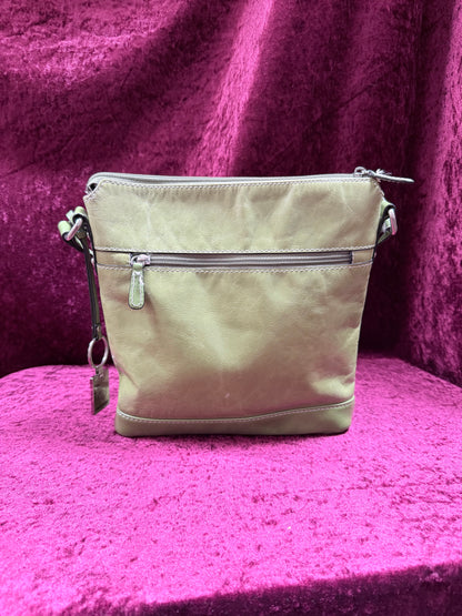 Vintage Y2K Giani Bernini Leather Crossbody Bag – Lime Green Multi-Pocket Organizer