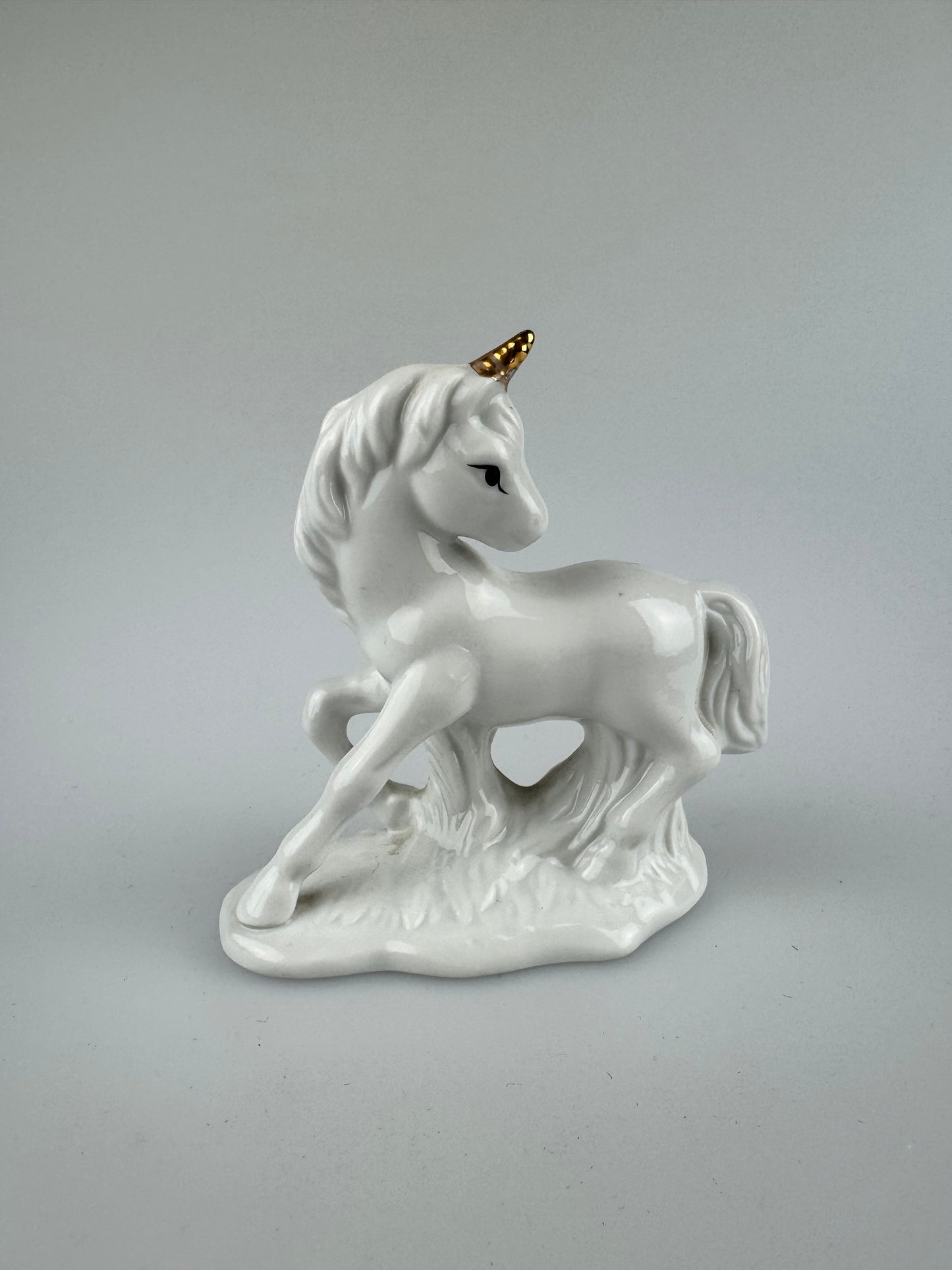 Vintage White and Gold Unicorn Figurine - Looking Over Shoulder