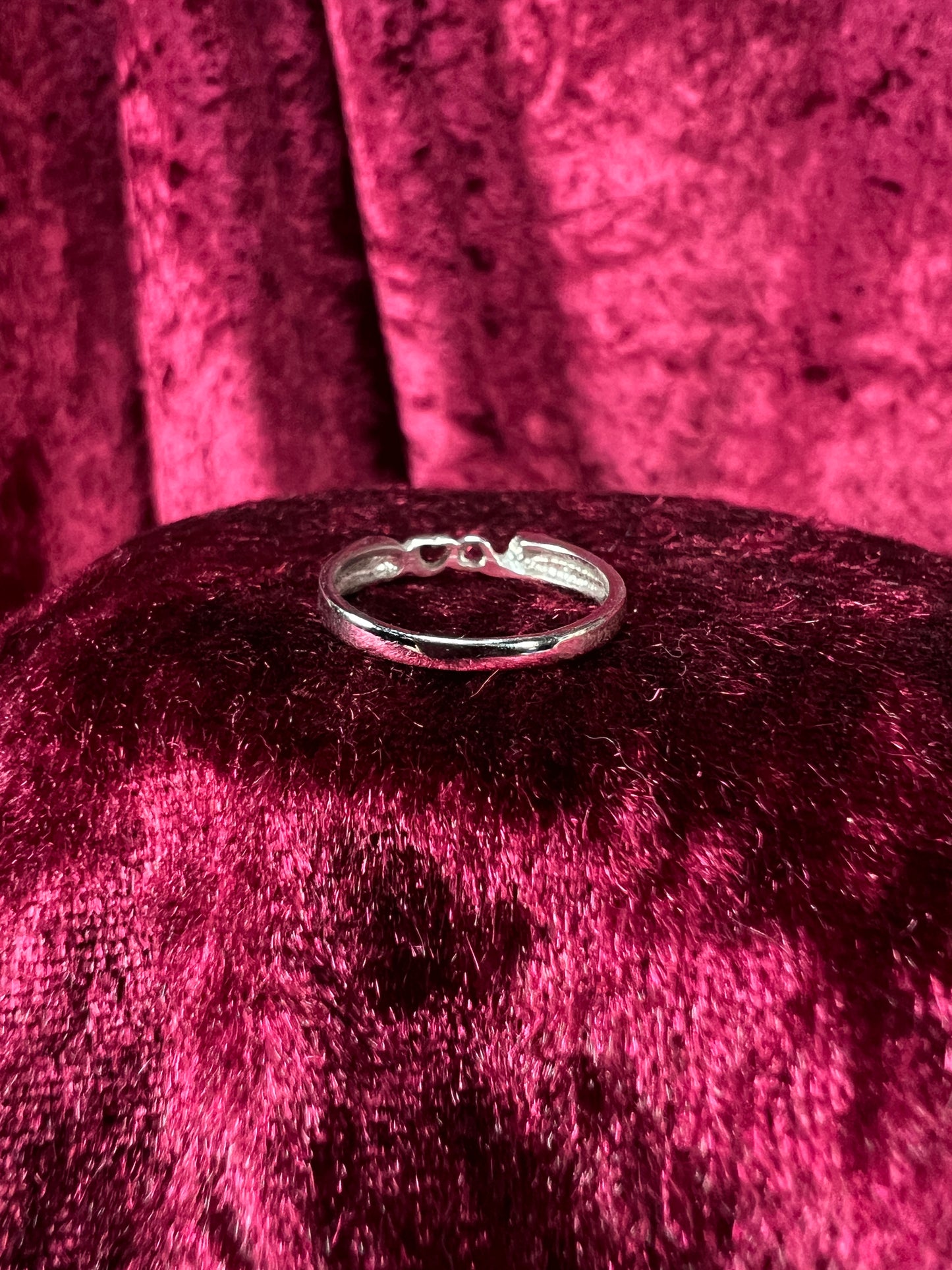 Vintage Sterling Silver LOVE Ring - Heart and Arrow Simple Band - Size 5.25