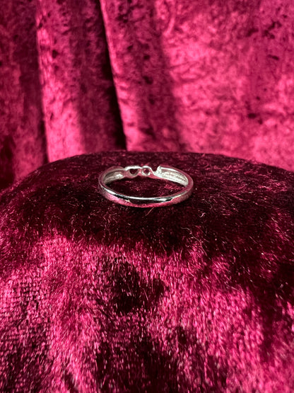 Vintage Sterling Silver LOVE Ring - Heart and Arrow Simple Band - Size 5.25