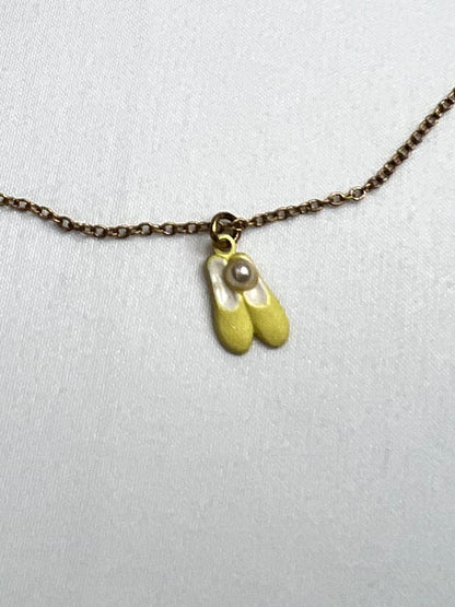 Vintage 1990s Gold Tone Necklace with Ballet Slipper Pendant