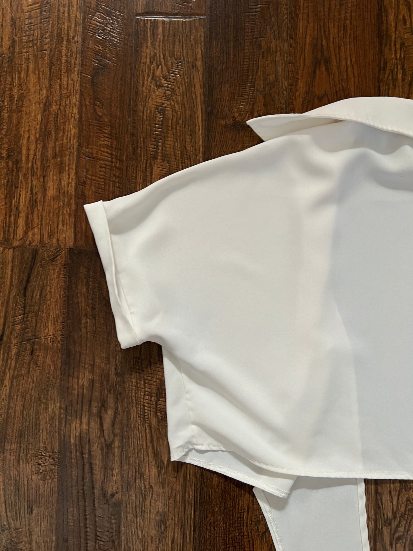 Vintage White Tie Front Shrug Crop Top - Collared Short Sleeve Bolero