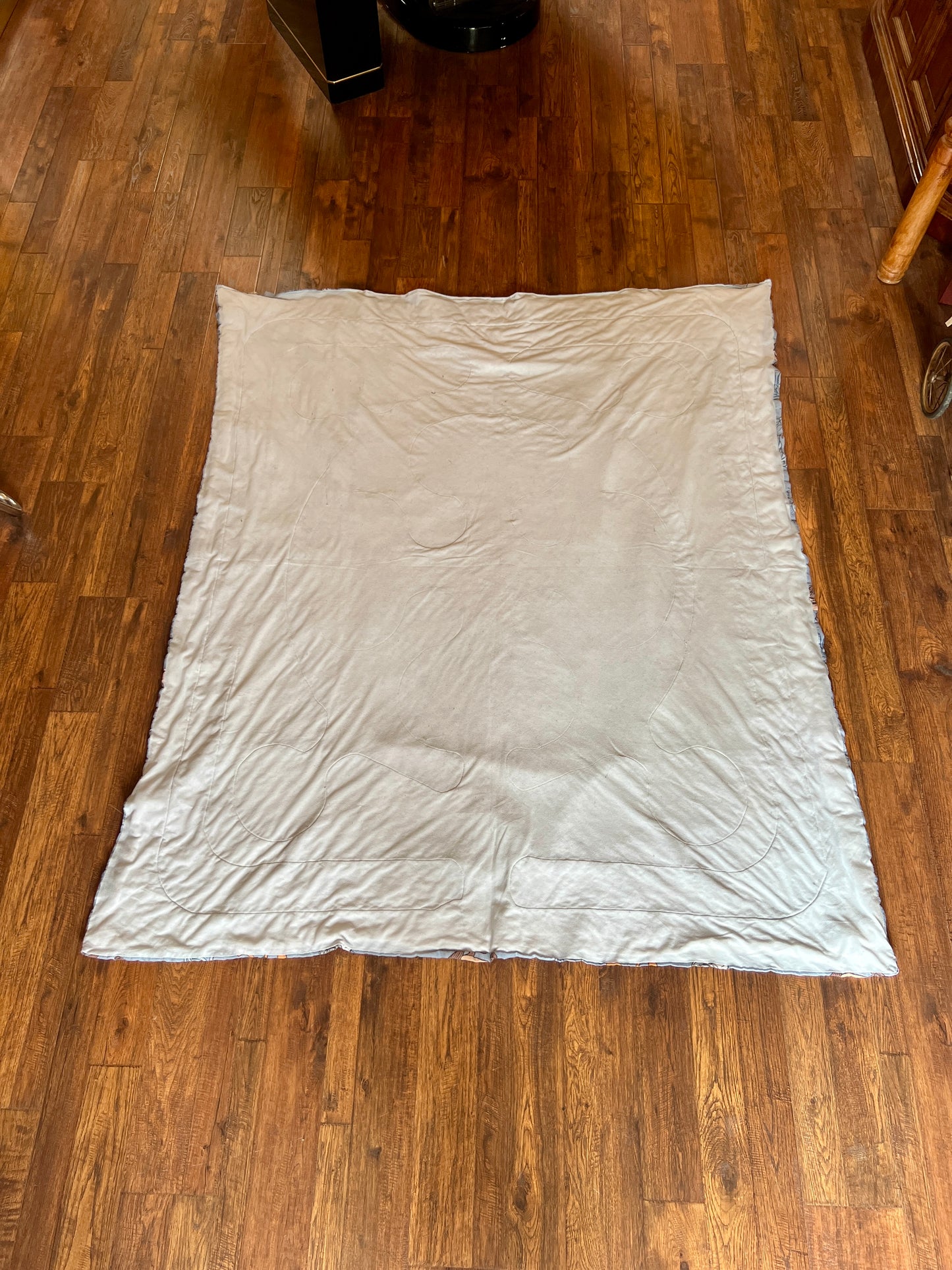Vintage Linens - Twin Size Comforter - Warner Bros Looney Tunes Characters - 1996 - 82" X 68"