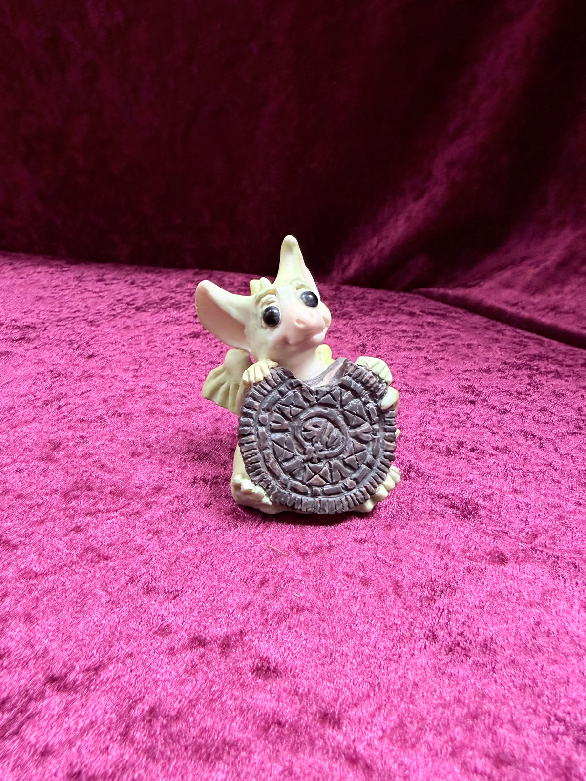 Vintage 1994 Pocket Dragons “My Big Cookie” Figurine – Real Musgrave Dragon Collectible