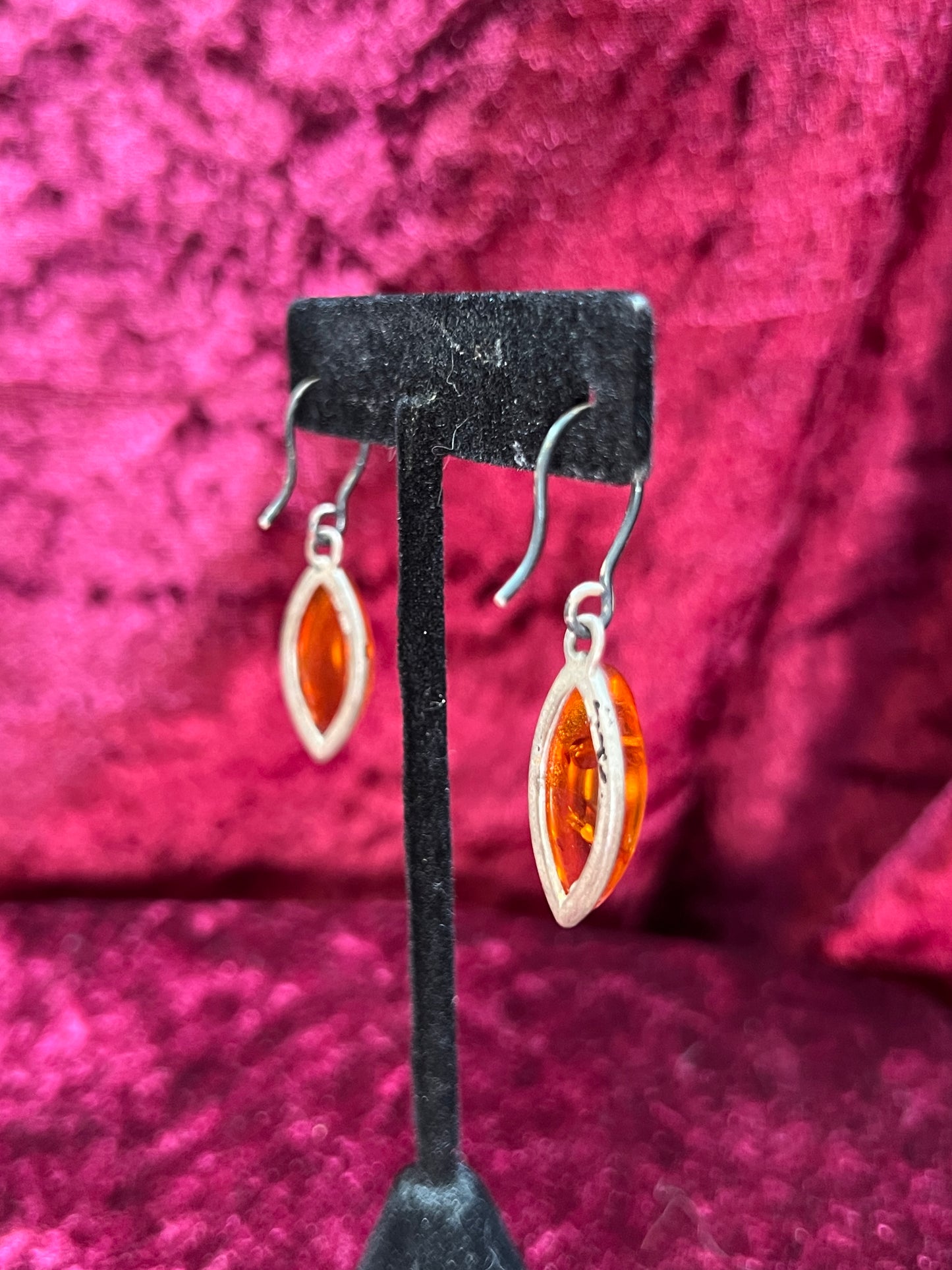 Vintage Jewelry - Dangle / Drop Earrings - 925 Silver - Cat's Eye Shaped Amber Stone