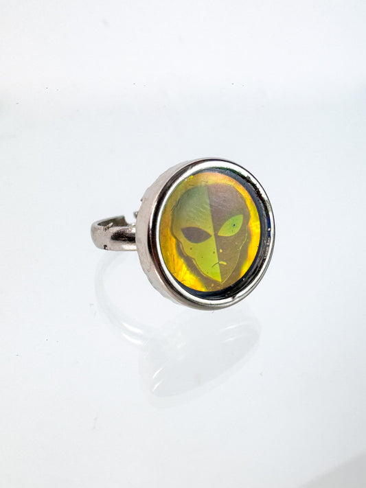 Vintage Ring - 1990s 3D Holographic Adjustable Novelty Ring - Two Tone Alien Head