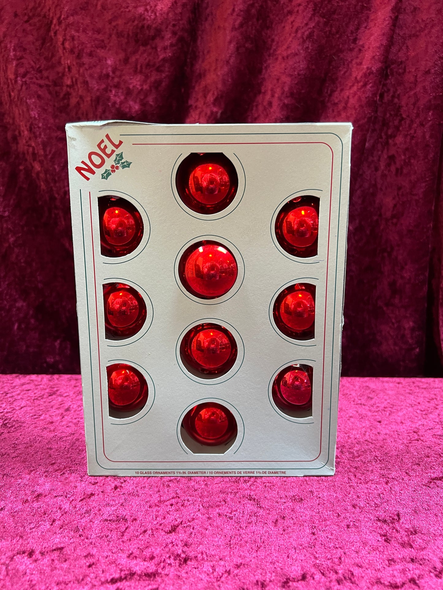 Vintage Christmas - Glass Ornament Set - Red - Noel