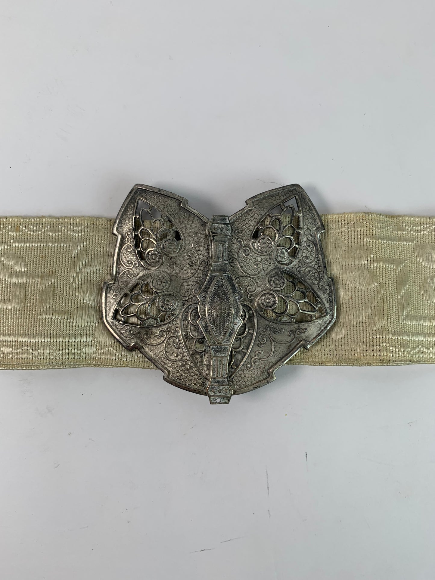 Antique Belt - Cream Floral Lamé - Silver Tone Art Nouveau Butterfly Buckle - 34"