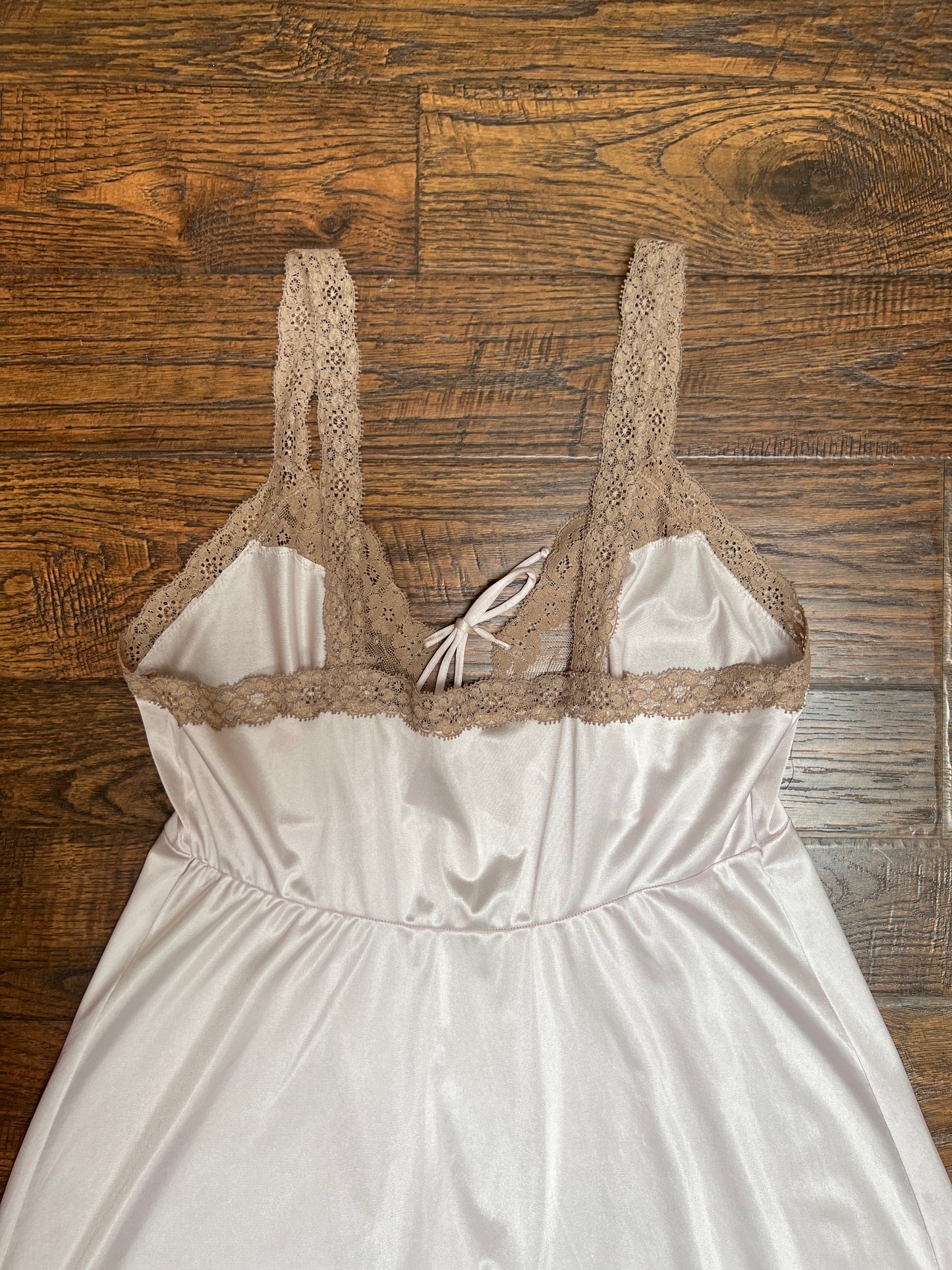 Vintage Clothing - Lingerie Slip Dress - Mauve Pink with Lace Trim - Small - Vanity Fair
