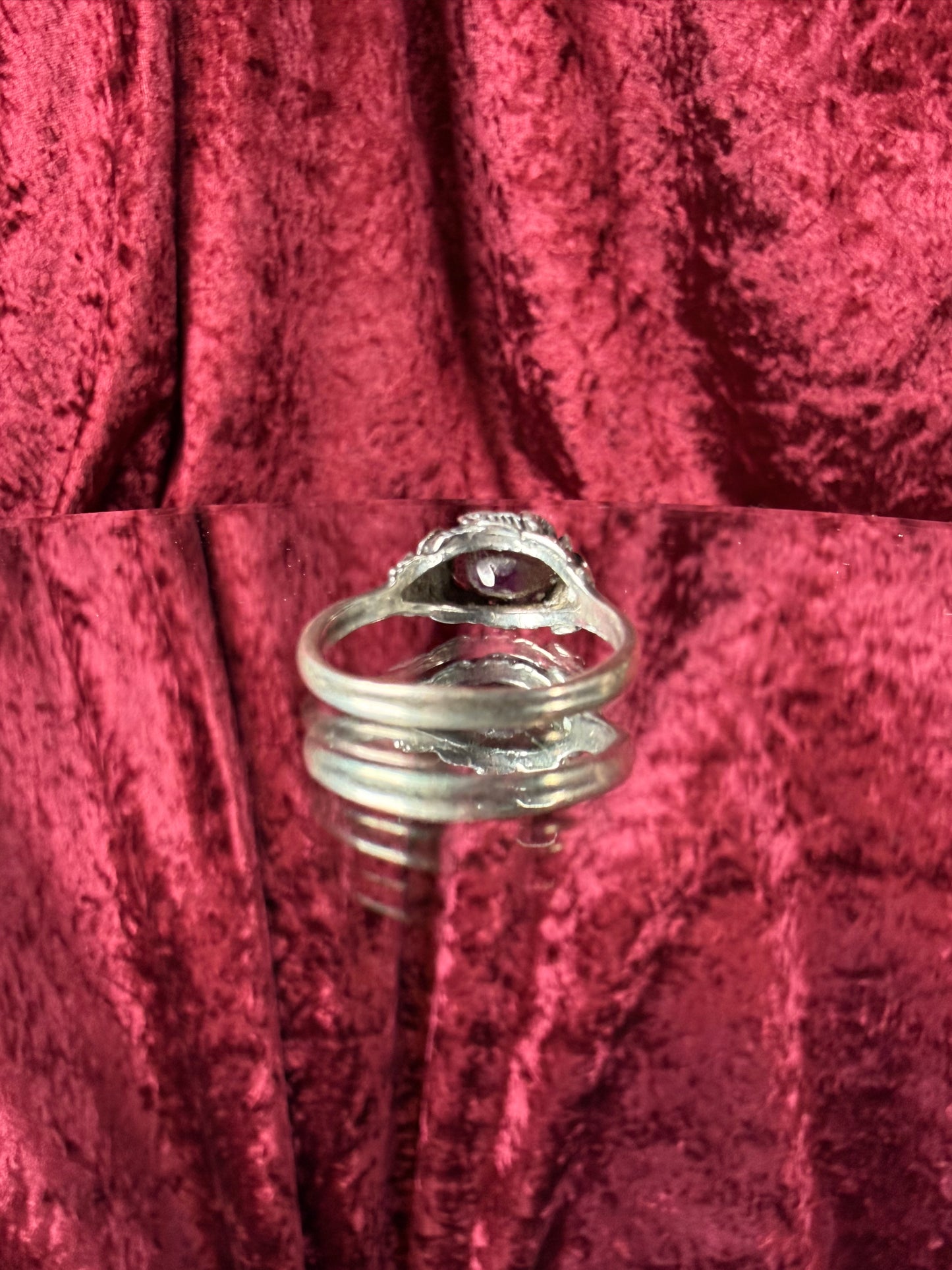 Vintage Jewelry - Amethyst Sterling Silver Ring with Roses and Leaves- Size 8