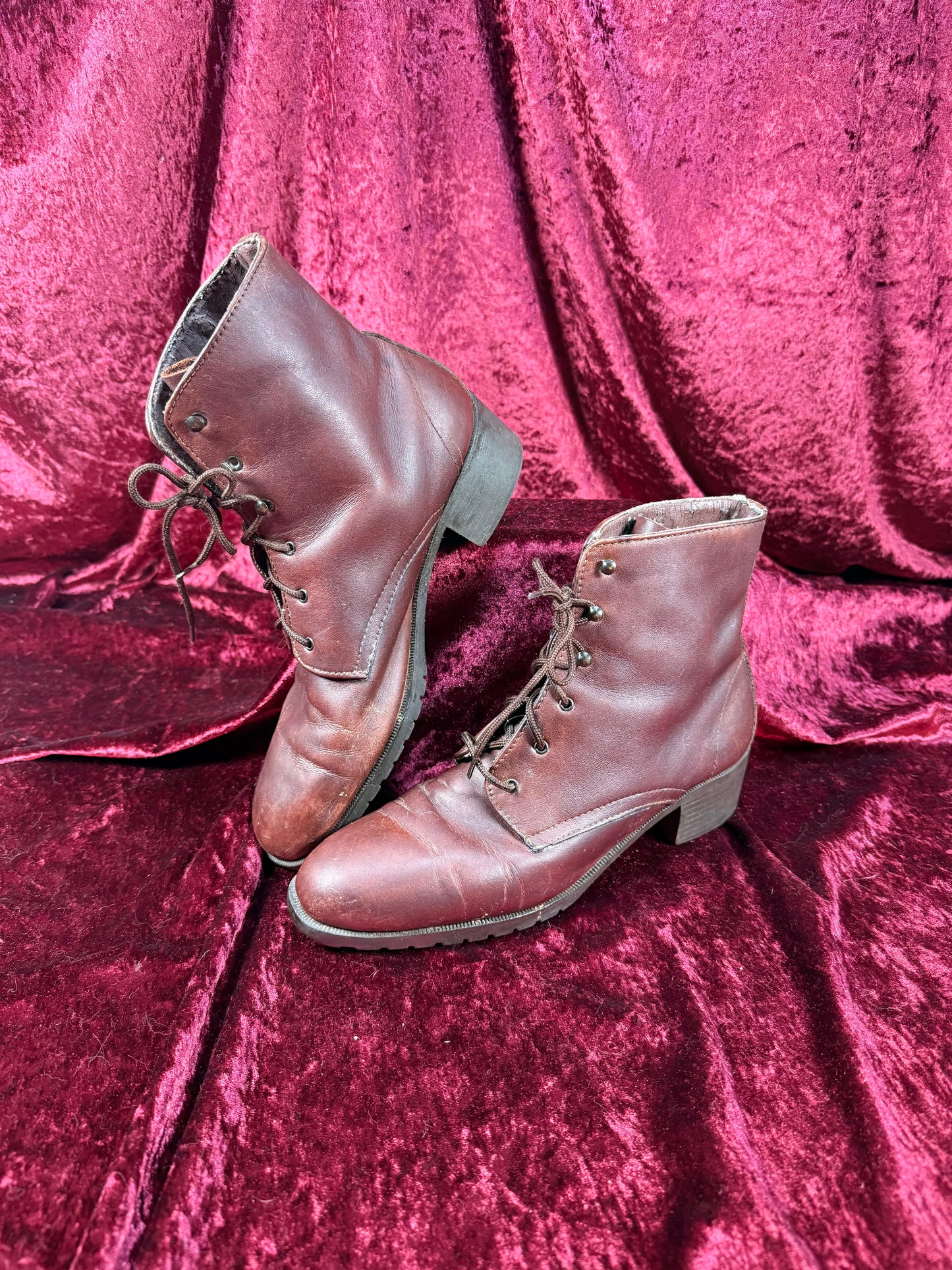 Vintage Shoes - Mahogany Brown - Old Fashioned Leather Ankle Boots - Size 7.5