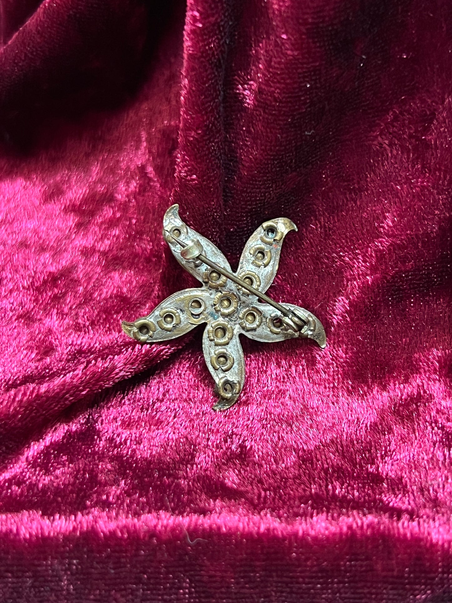 Vintage Jewelry - Brooch - Silver Tone Metal - Clear Rhinestones - Starfish