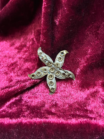 Vintage Jewelry - Brooch - Silver Tone Metal - Clear Rhinestones - Starfish