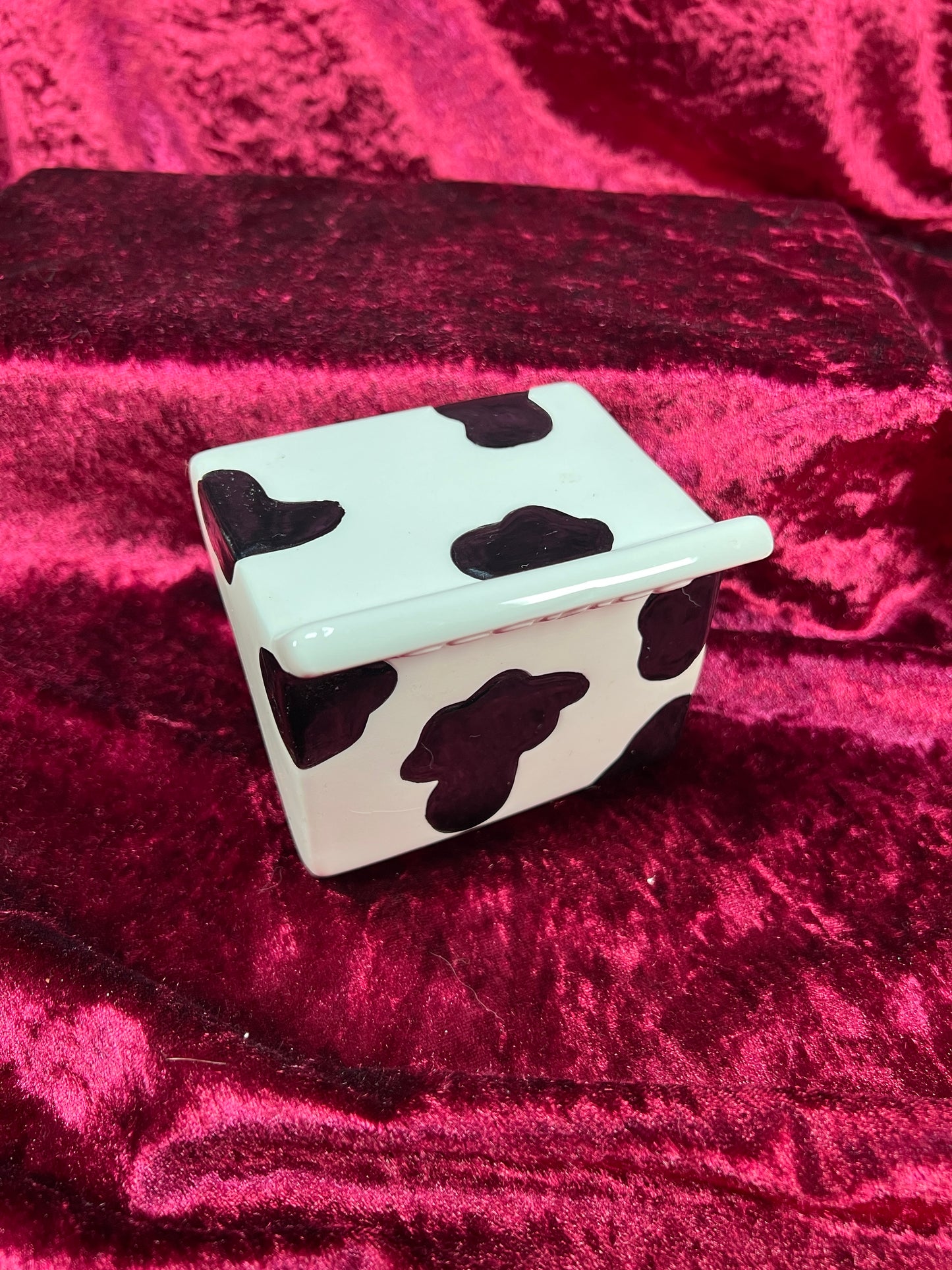 Vintage Ceramic Cookie Jar – Cow Print Milk Carton Design