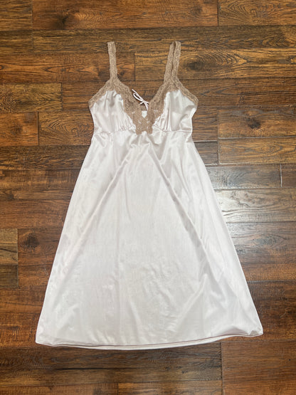 Vintage Clothing - Lingerie Slip Dress - Mauve Pink with Lace Trim - Small - Vanity Fair