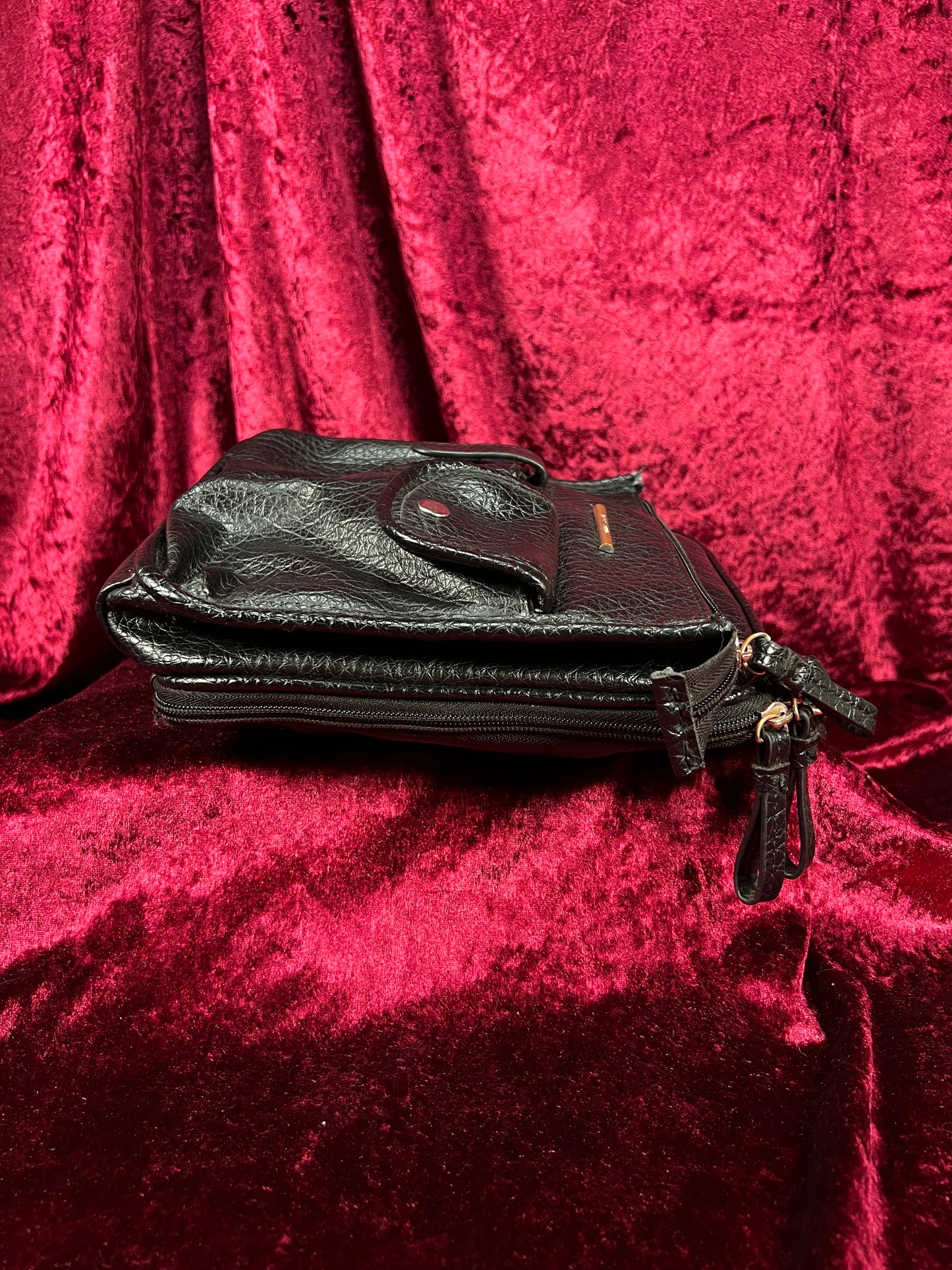 Vintage Faux Leather Crossbody Bag - Black Utility Pocket Shoulder Purse - Jaclyn Smith