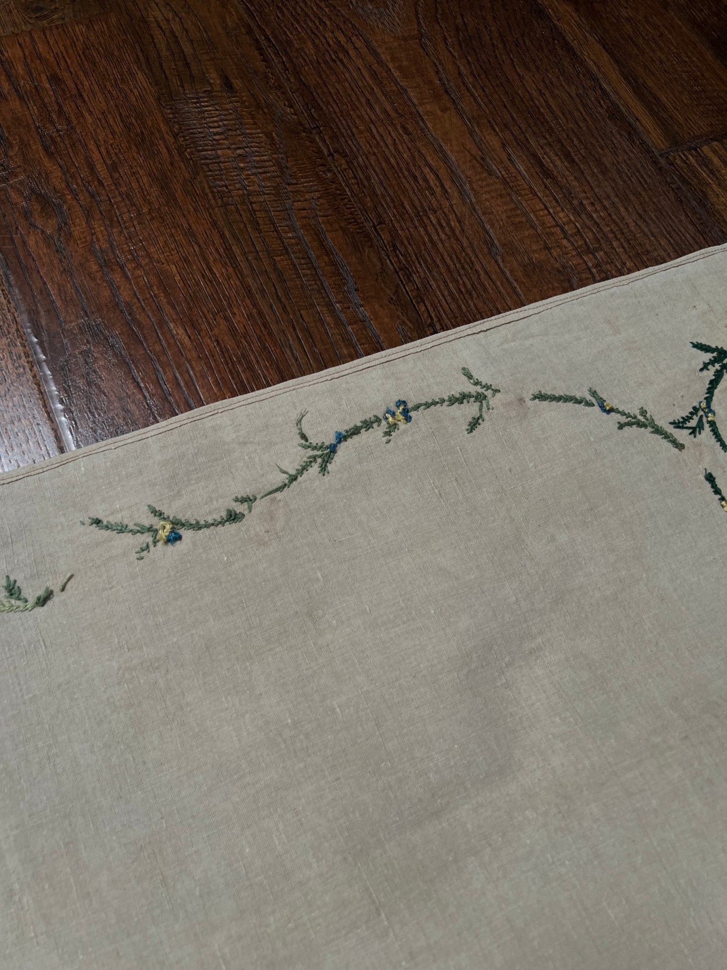 Vintage Rectangular Linen Table Runner - Hand Embroidered Puffy Pink Rosebud Vine