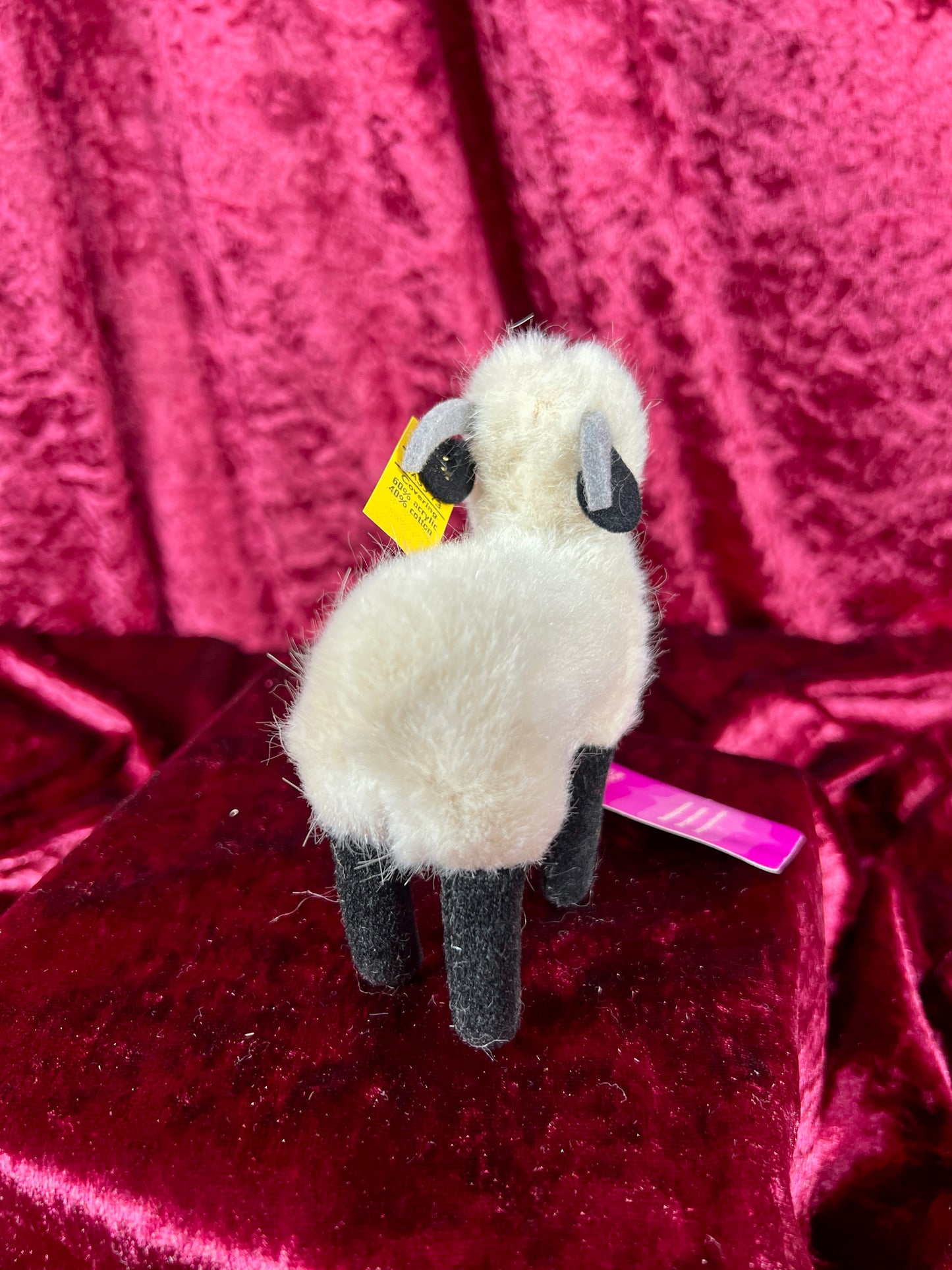Vintage Collectibles - Miniature Stuffed Toy - Snucki the Sheep - 1520/11 - Steiff - Germany