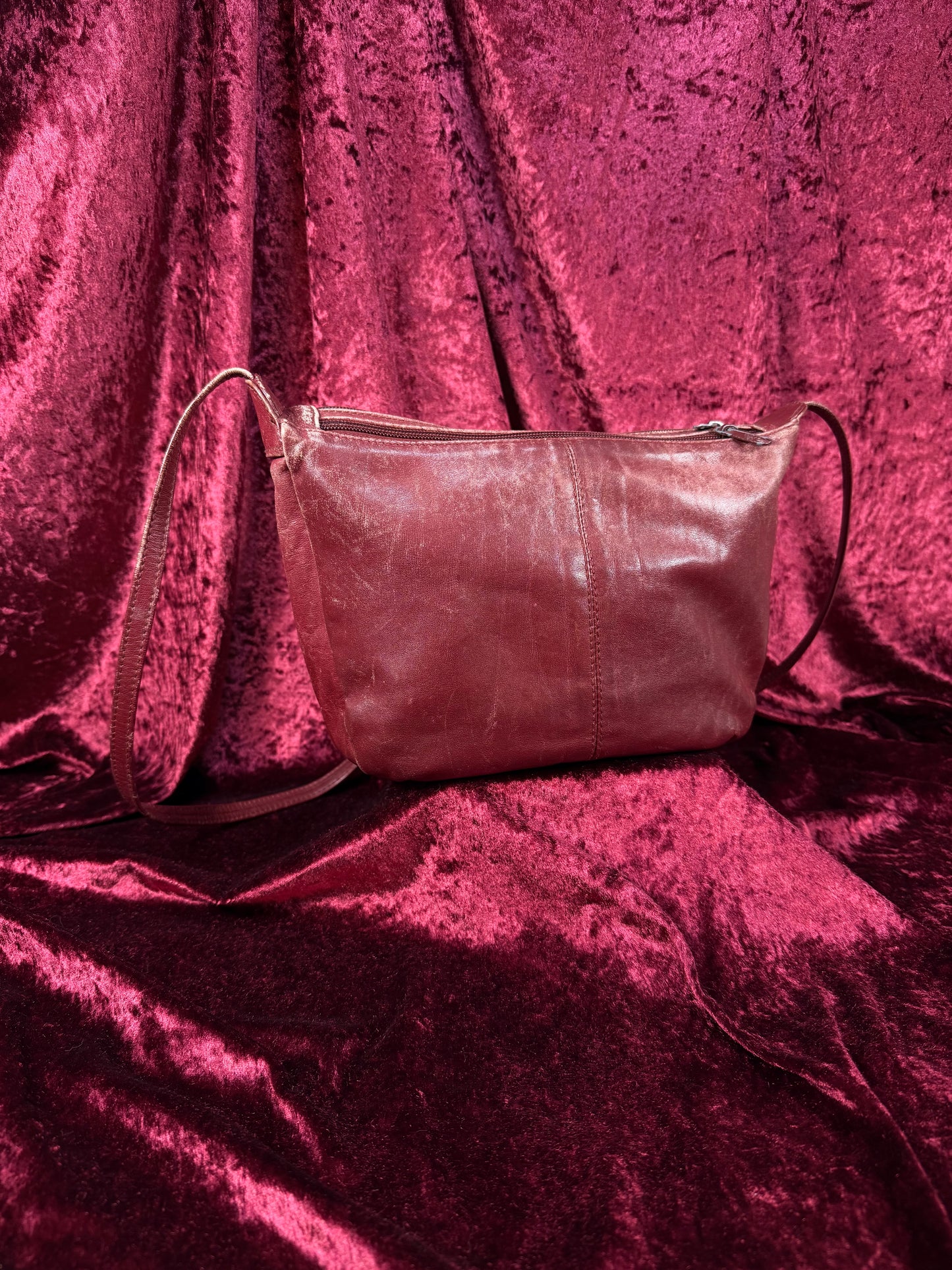 Vintage Accessories - Genuine Leather Crossbody Purse / Shoulder Bag - Burgundy - Toni