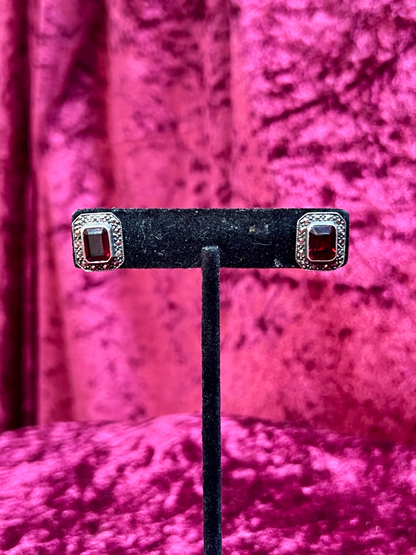 Vintage Jewelry - Post Earrings - 925 Silver - Faceted Red Glass Center with Hematite Crystals