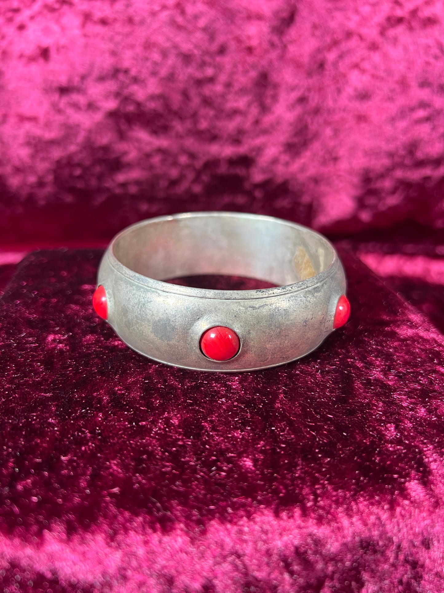 Vintage Jewelry - Puffy Cuff Bracelet - Silver Tone Metal - Red Cabochons