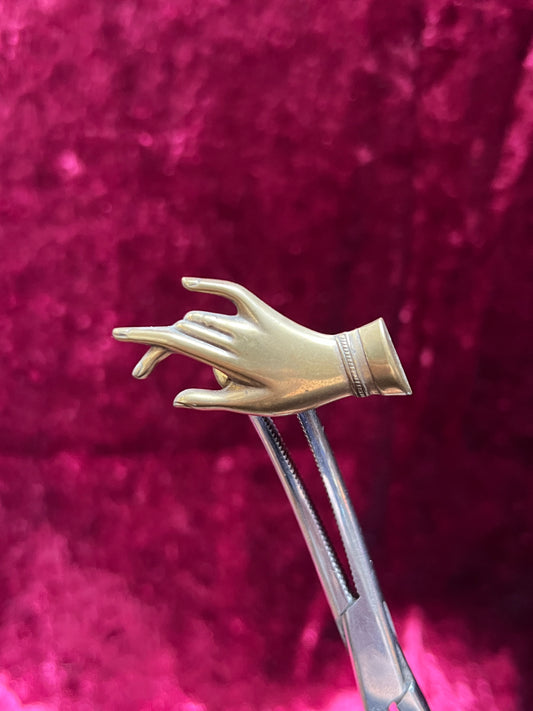 Vintage Jewelry - Brooch / Pin - Brass - Antique Style Elegant Hand