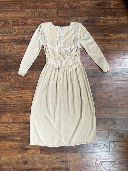 Vintage Clothing - Edwardian Revival Silk Jacquard Dress - Beige Floral Pattern with Lace Trim - Medium - Jessica McClintock