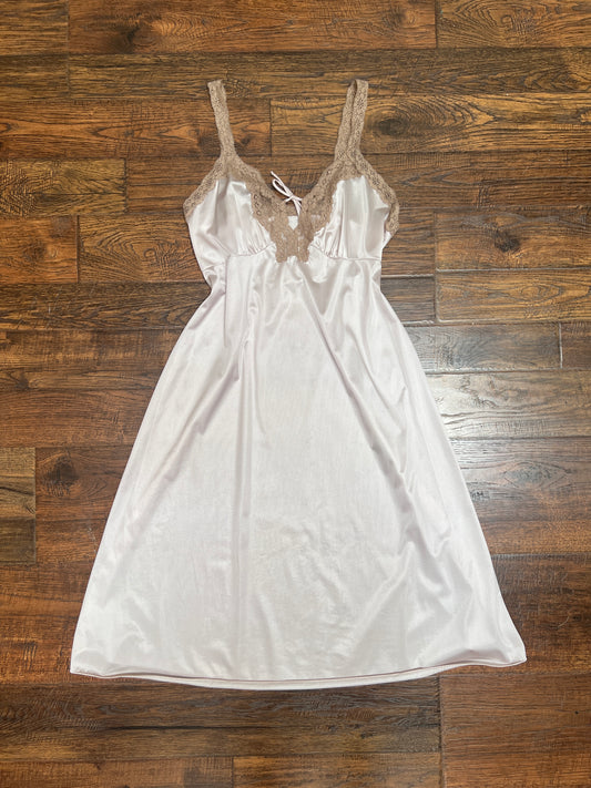 Vintage Clothing - Lingerie Slip Dress - Mauve Pink with Lace Trim - Small - Vanity Fair