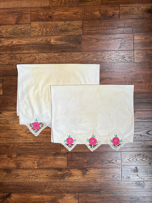 Vintage Linens - Pair of Embroidered Pillowcases - Pink Crochet Flowers