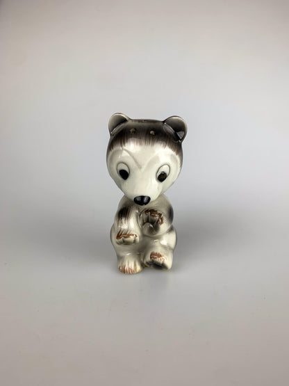 Vintage Anthropomorphic Bobble Head Bear Salt & Pepper Shaker Set