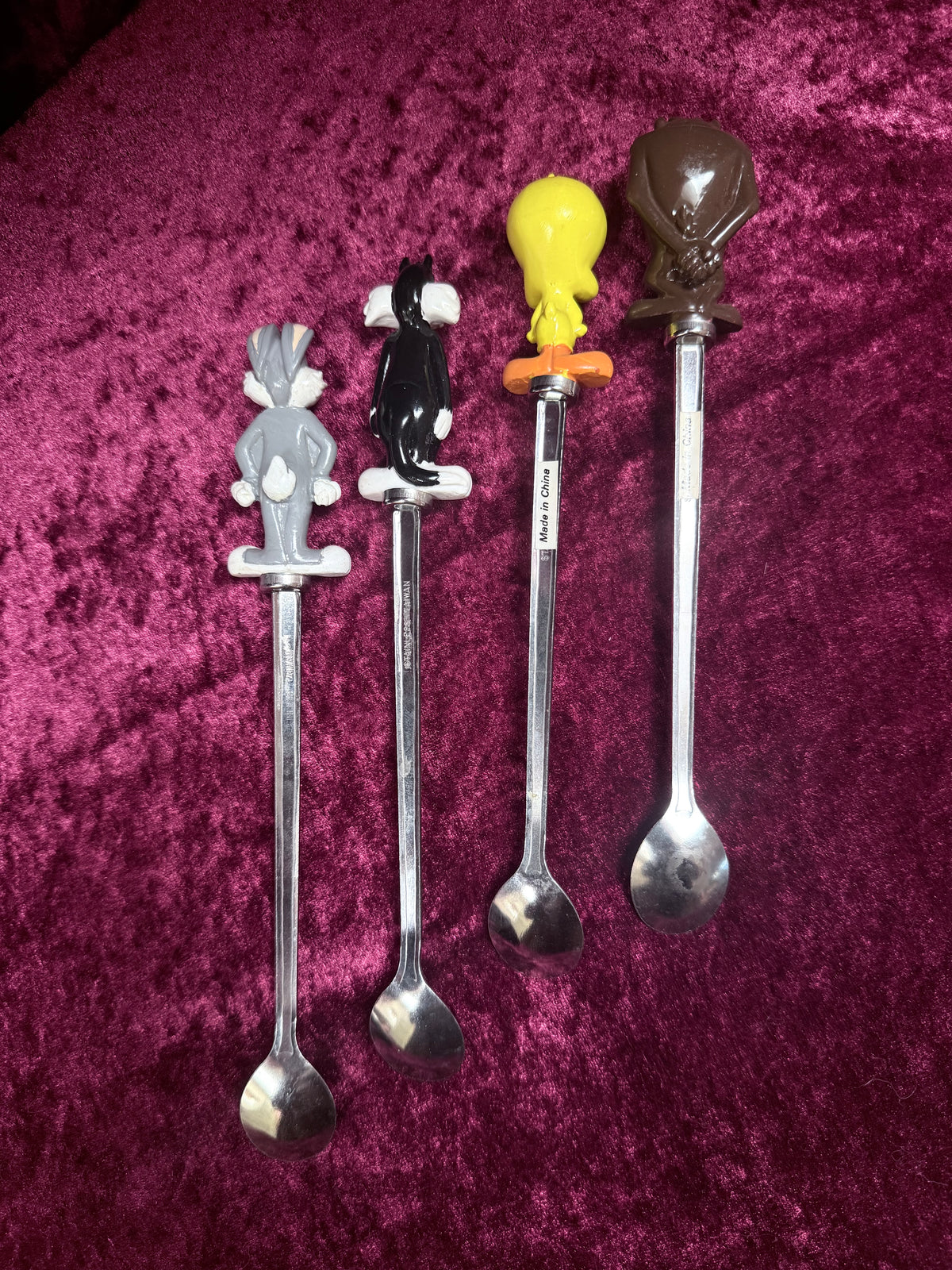 Vintage Looney Tunes Metal Spoons – Character Figural Handles, Set of 4