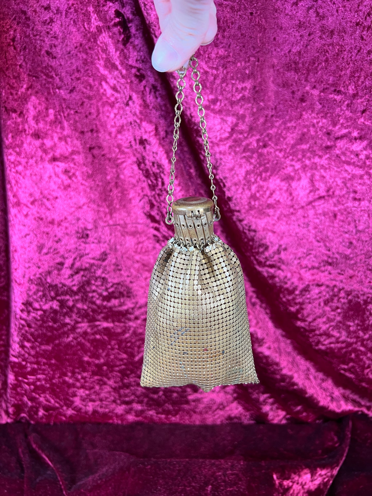 Vintage Metal Mesh Beggar's Purse –  Expandable Top - Whiting & Davis