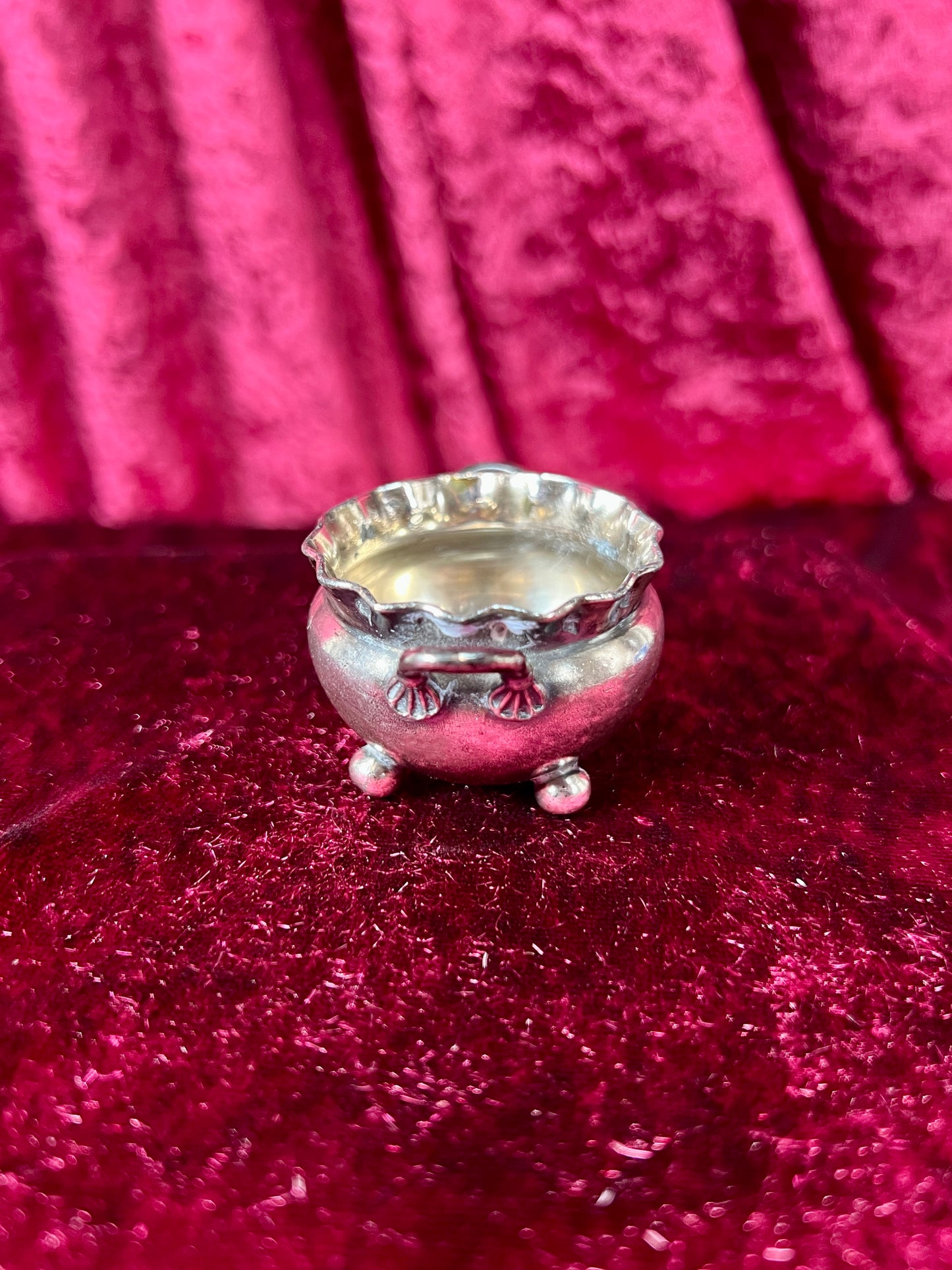 Vintage Kitchen - Footed Salt Cellar - Sterling Silver Plated - Scalloped Edge with Handles - Silver Plate Co.