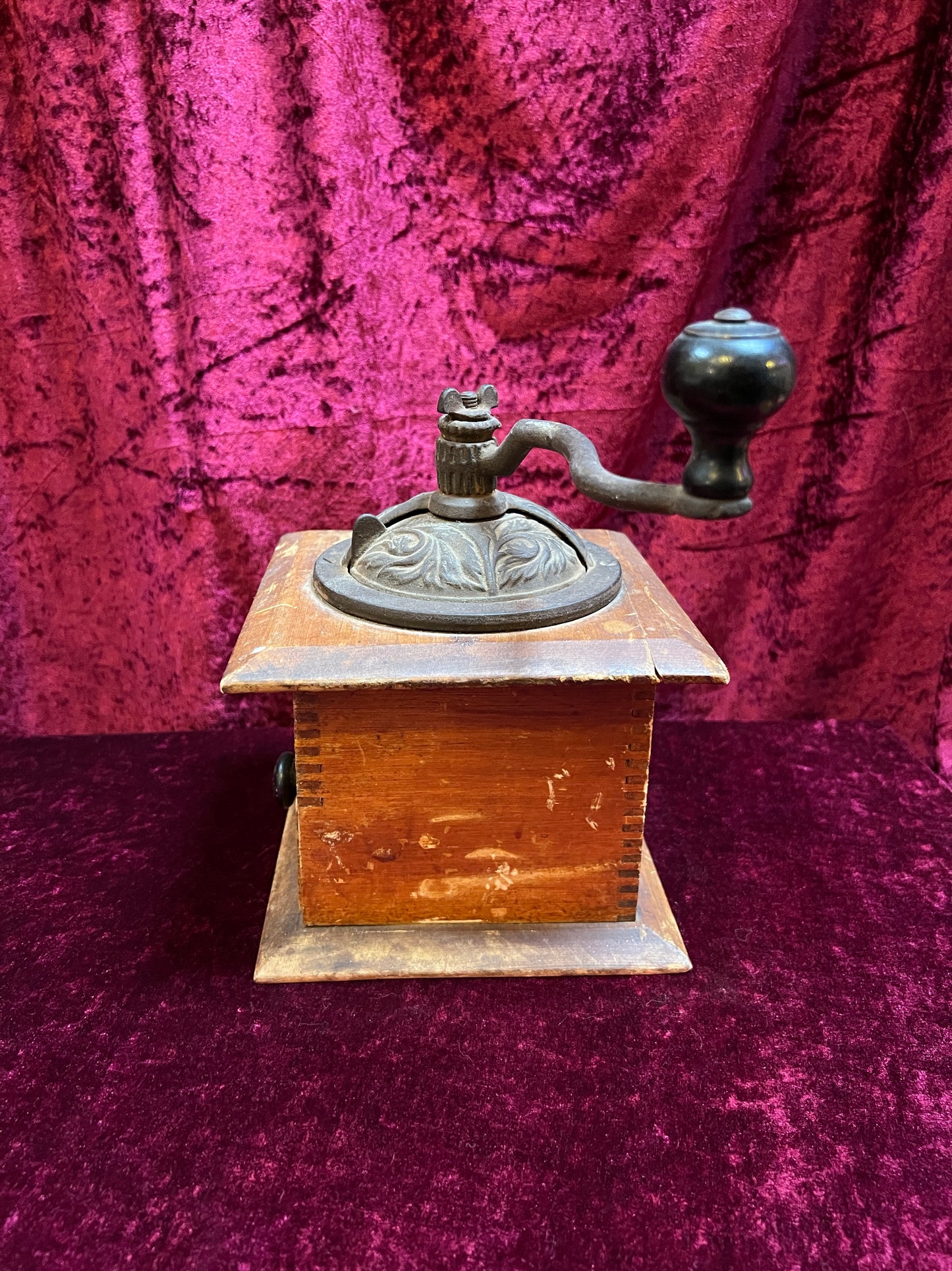 Vintage Kitchen - Antique Coffee Grinder Mill - Primitive Arcade Manufacturing