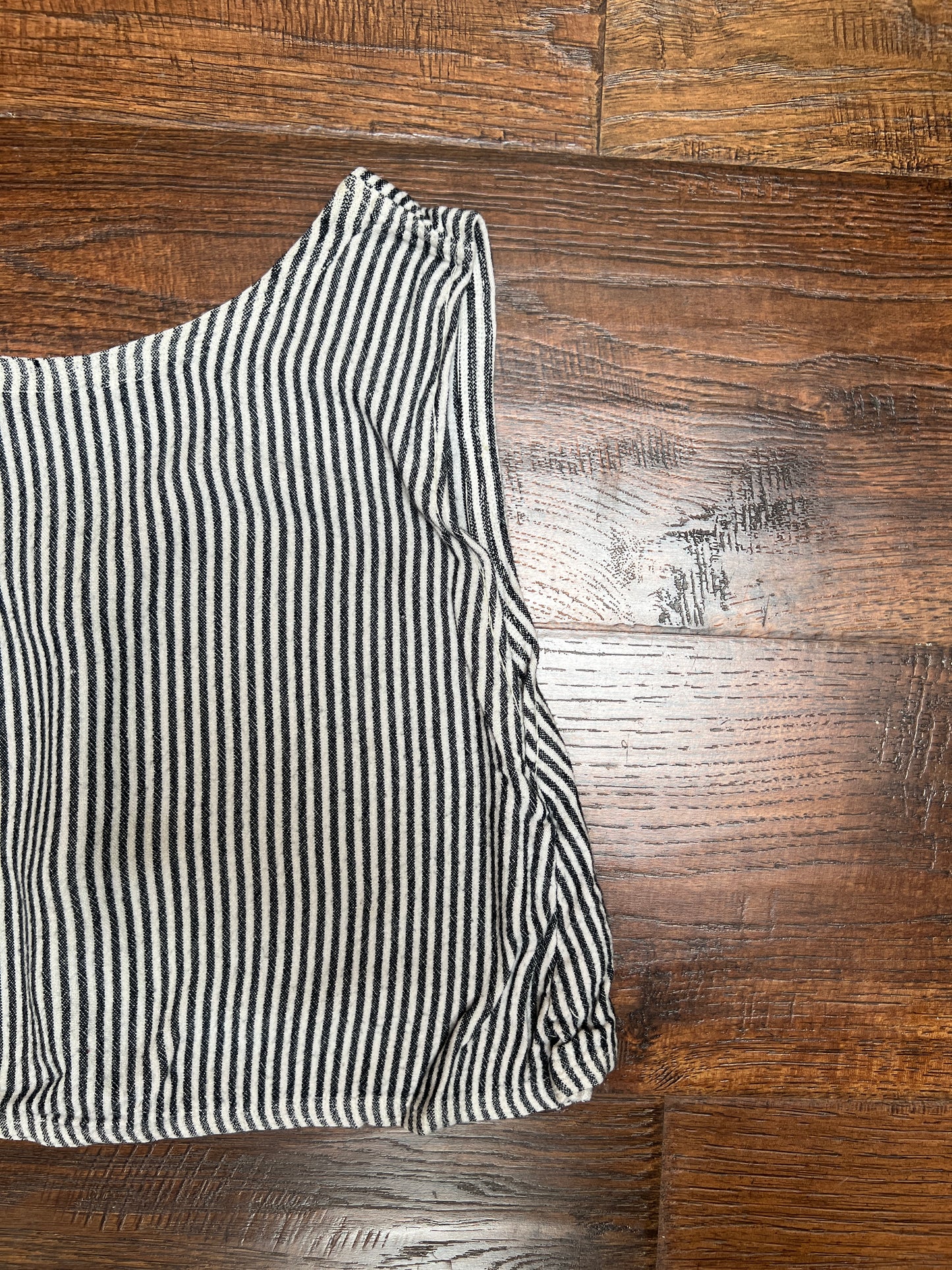 Clothing - Tank Crop Top - Black And White Stripes - Medium