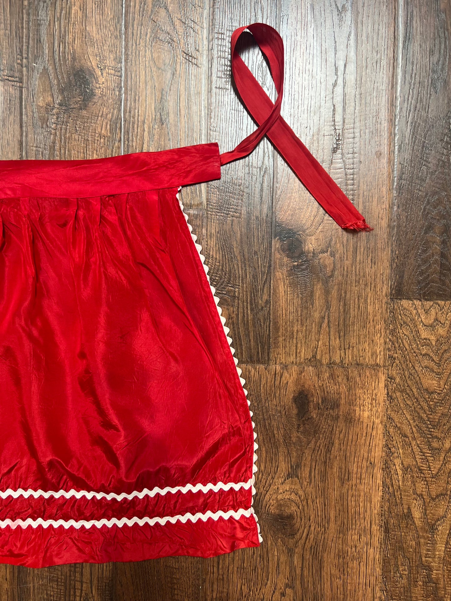 Vintage Clothing - Handmade Half Apron - Red with White Gingerbread Trim