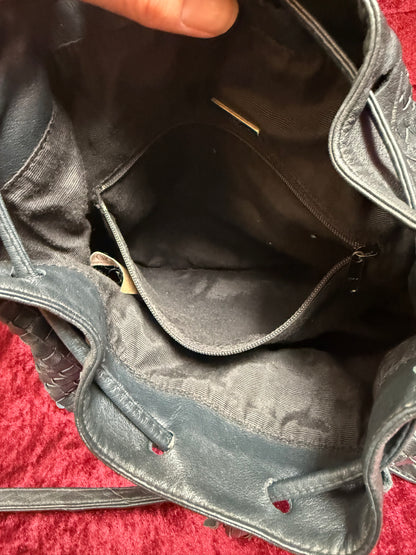 Vintage Accessories - Crossbody Bucket Bag Purse - Black Woven Leather - Ganson