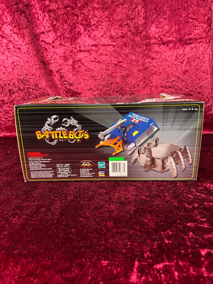 Vintage Collectibles - Battle Bots - Bump 'N' Bash Bots - Red Scorpion and Complete Control - Hasbro - 2001