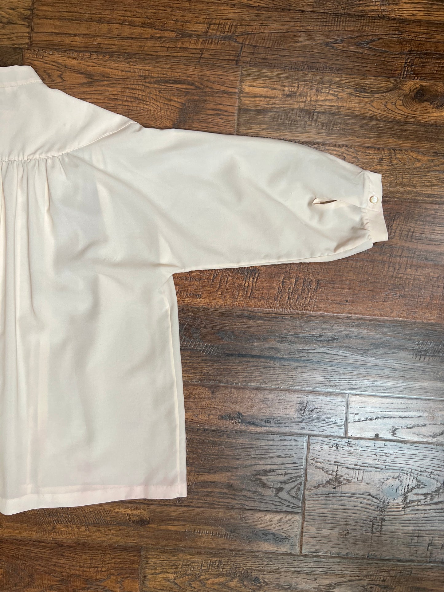Vintage Clothing - Semi-Sheer Blouse - Pleated Front - Soft Pink - X-Large - Lady Arrow