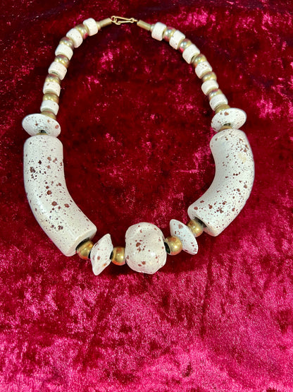 Vintage Jewelry - Chunky Costume Necklace - Faux Pebbled Rocks - 16"