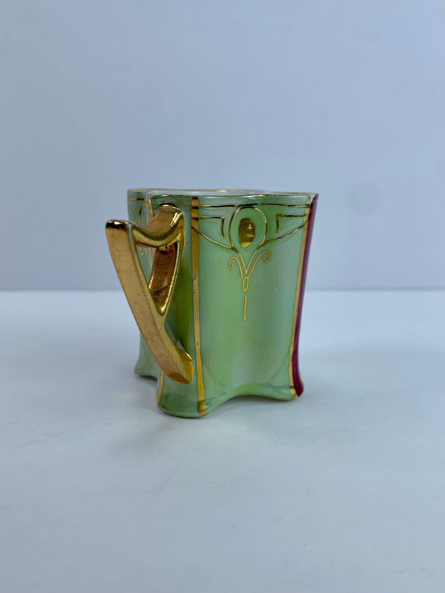 Vintage Kitchen - Demitasse Espresso Cup - Maroon & Green - 2"