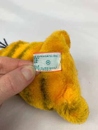 1981 Dakin United Syndicate Sitting Garfield Plush - Made In Korea - 5"