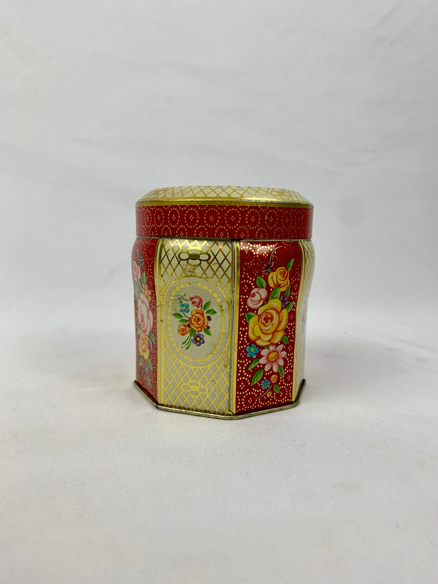 Vintage Scribbans-Kemp London Bakery Red Floral & Gold Lattice Decorative Tin